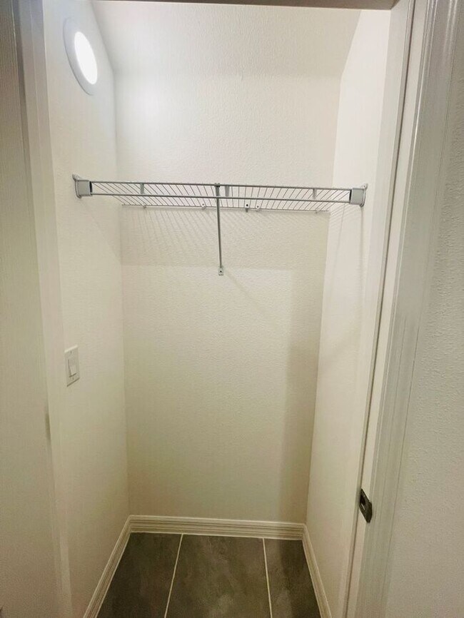 Building Photo - Coming Soon!!!-Blue Springs Reserve-180 Glass Onion Dr Groveland, FL 34737