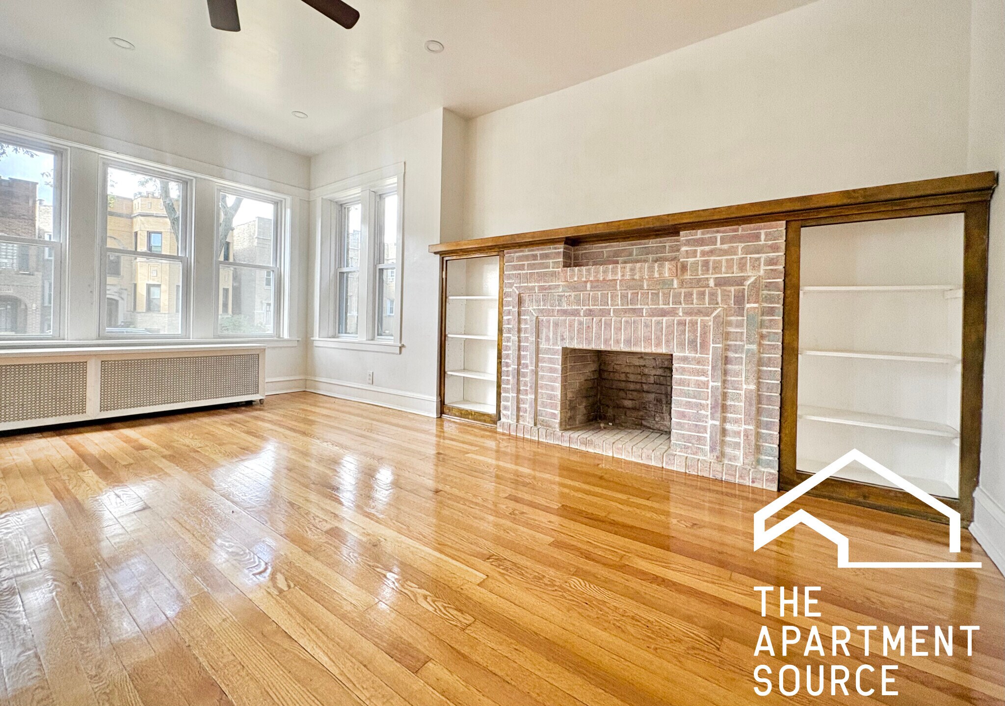 Building Photo - 5713 N Talman Ave