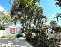 Building Photo - GULFPORT FURN. COTTAGE 2/2 EIGHT MONTH RENTAL MAY 1, 2026-JAN. 3, 2027