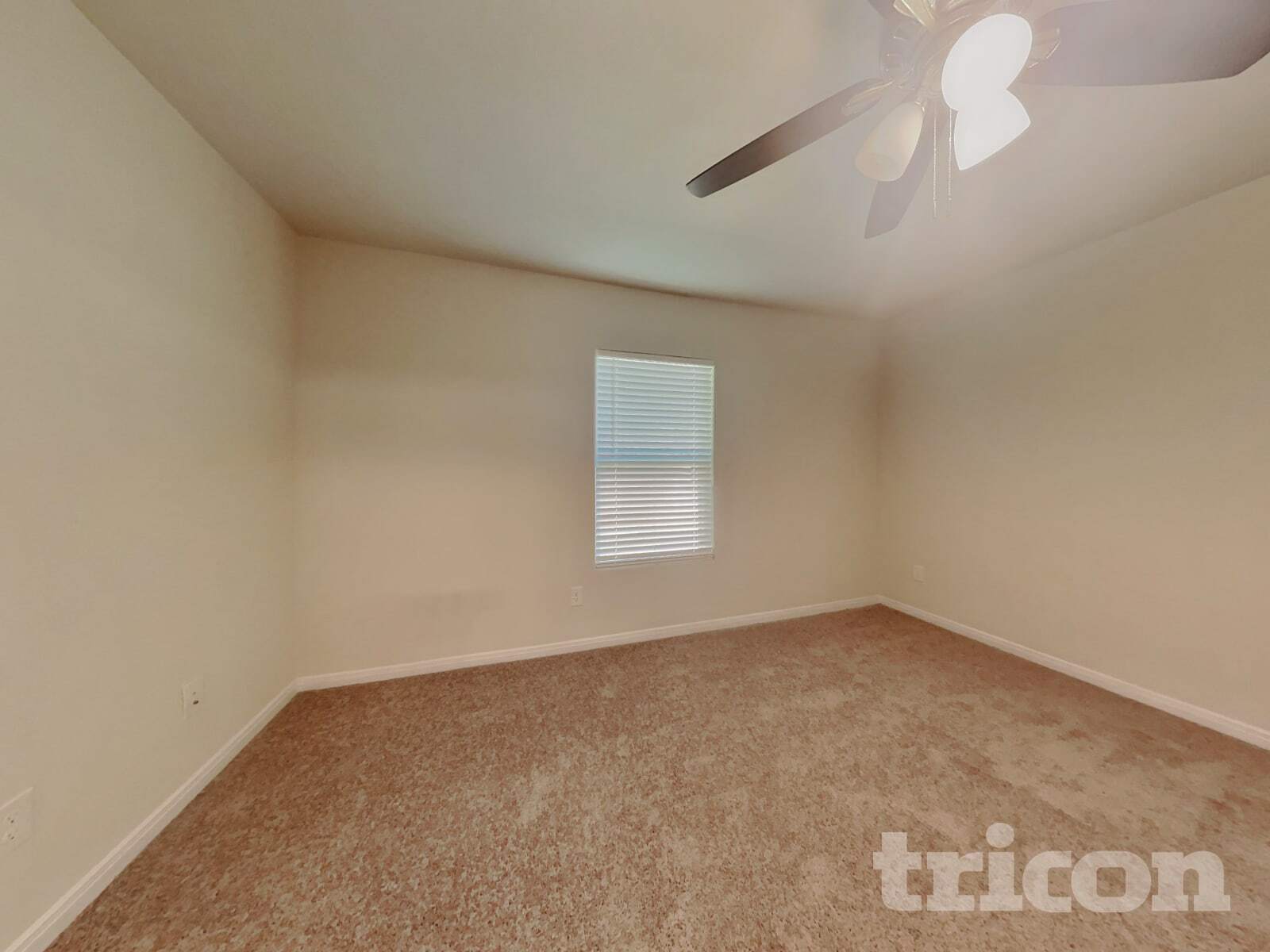 Building Photo - 10050 Cerritos dr