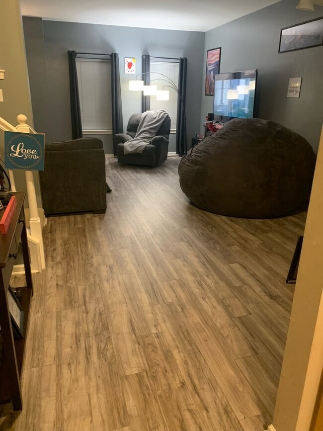 Building Photo - 2149 Knotty Pine Tr