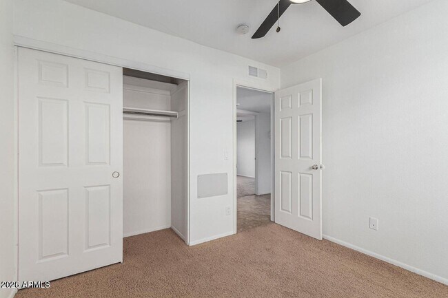 Building Photo - 2411 E Alameda Dr