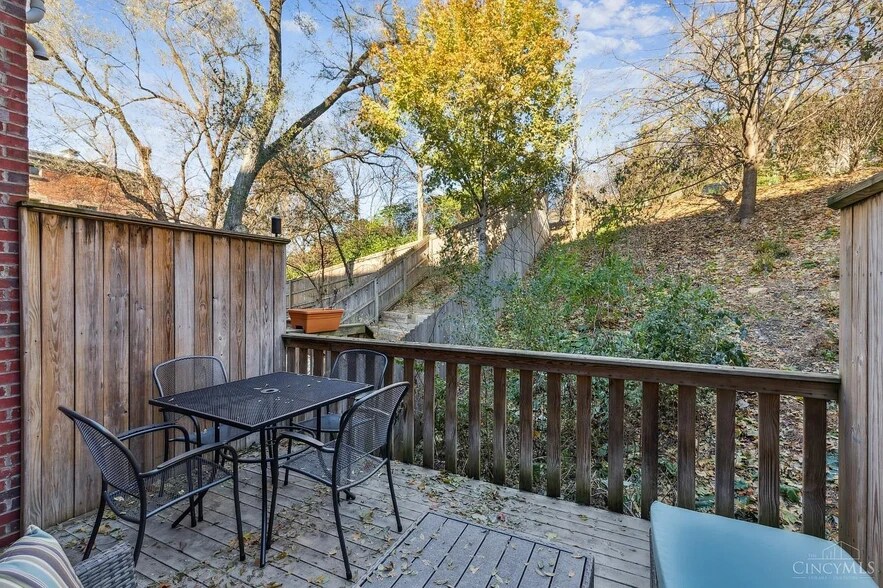 Building Photo - 514 Dandridge St