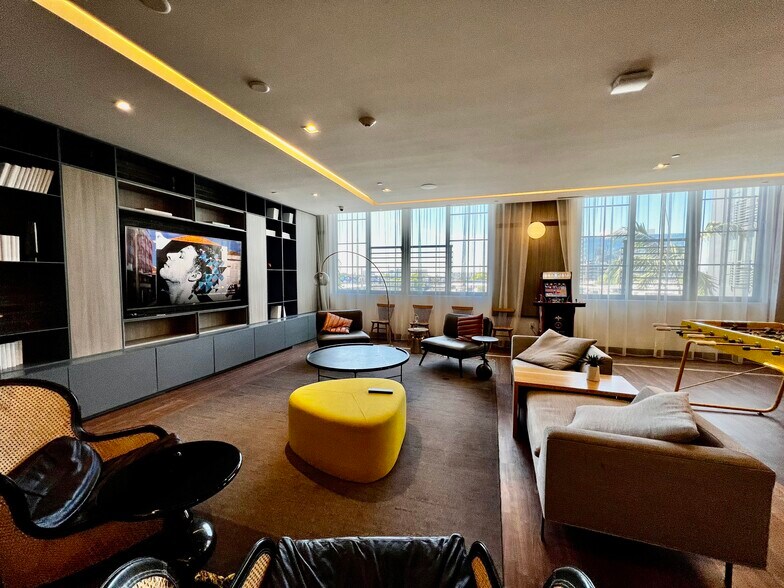 Building Photo - 169 NW 26th St