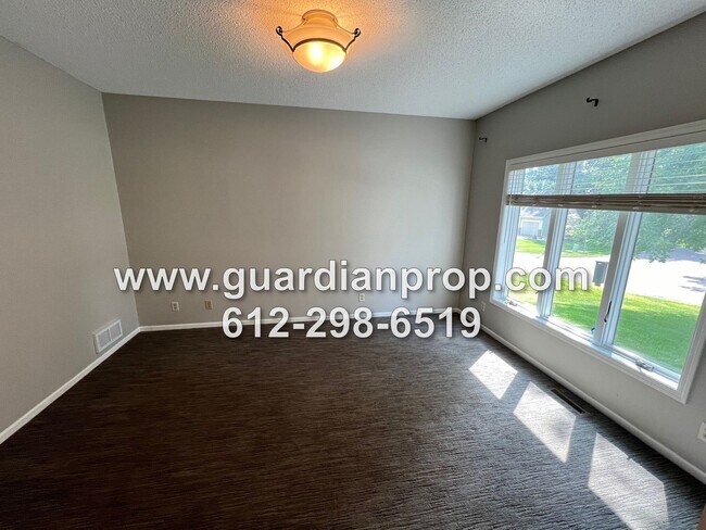 Building Photo - Executive Home in Cottage Grove Available September 1, Large Open Floor Plan, Office, Family Room...