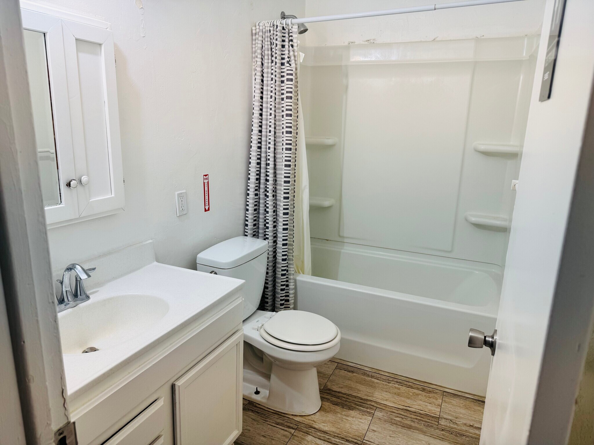 Building Photo - 5756 S 2700 W