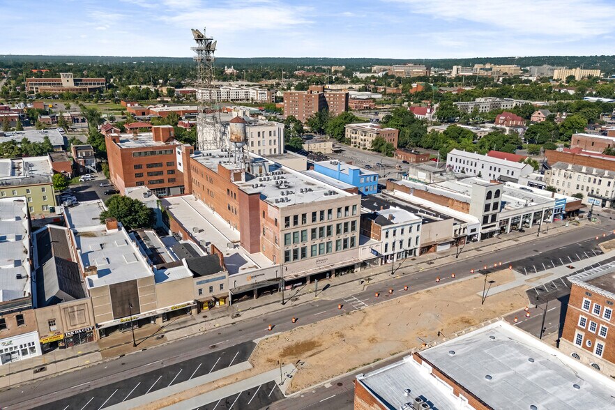 Building Photo - 936 Broad St