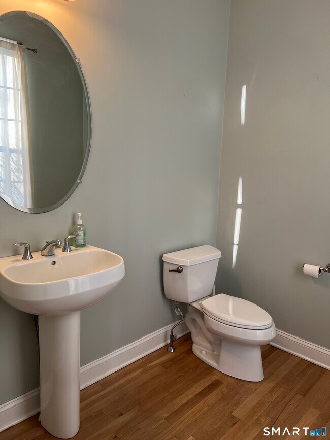 Building Photo - 22 Alcott Way