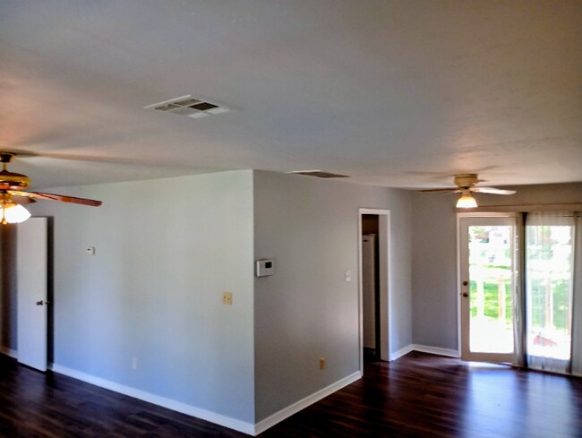 Building Photo - 312 Wilson Dr
