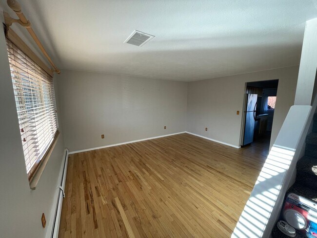 Building Photo - Great Golden Location for 2-Bed, 1.5 Bath Condo with 2-Off Street Parking Spaces - Private Yard!