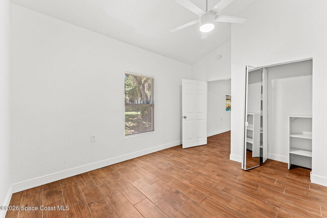 Building Photo - 1625 Hortana Dr