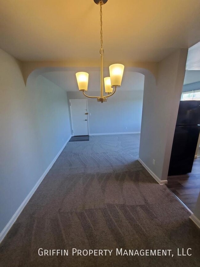 Building Photo - 4000 E. St. S.E-301