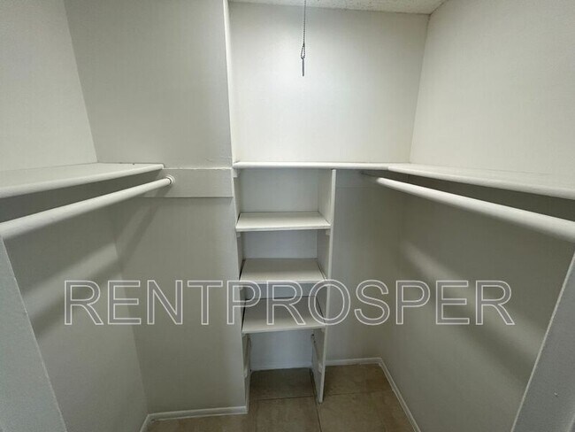 Building Photo - 4269 S Semoran Blvd