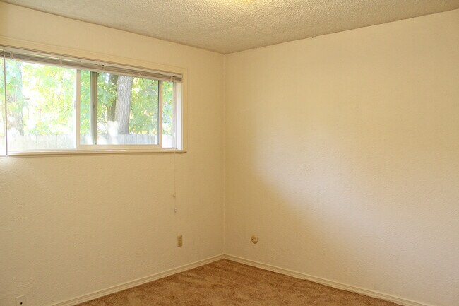 Building Photo - 4110-4116 N Willis Blvd