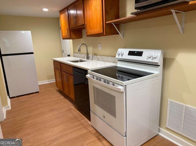 Building Photo - 2786 Brookcliff Landing NE