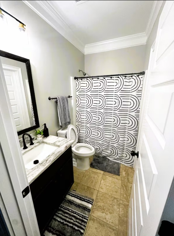 Building Photo - 718 Porter Ln