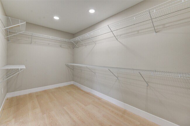 Building Photo - 1901 Canyon Creek Ct