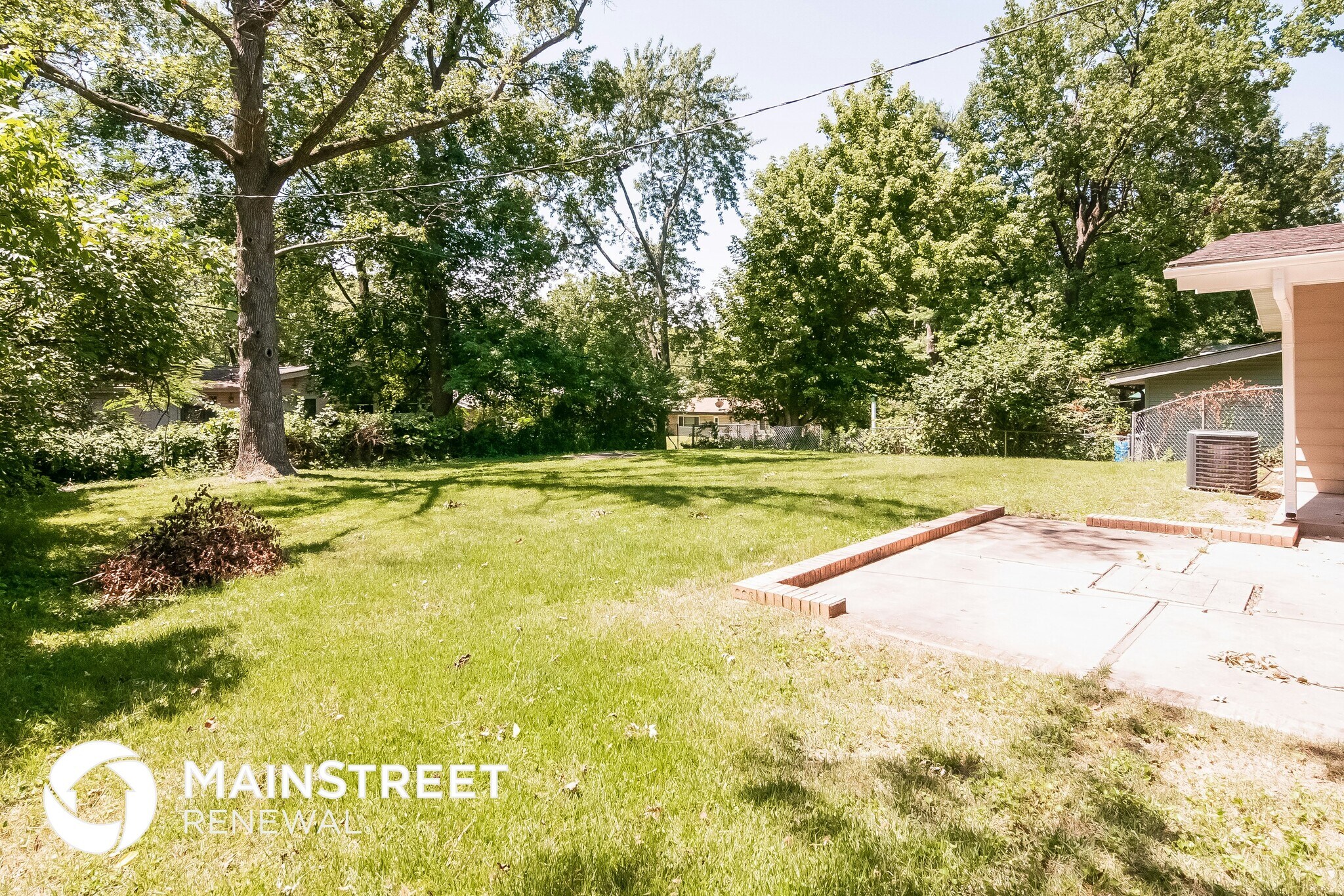Building Photo - 3150 Durwood Dr