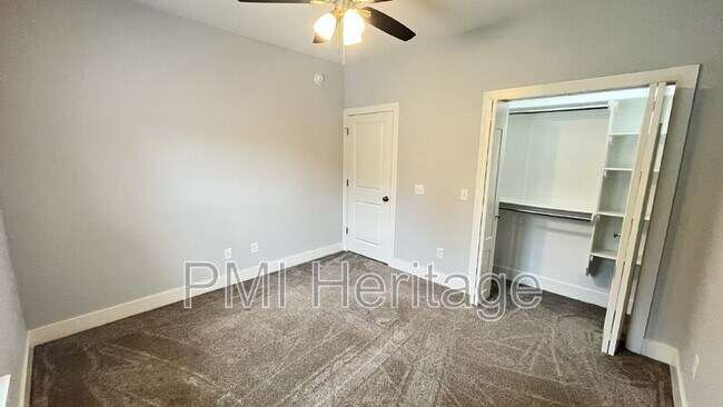 Building Photo - 3 Mallow Ln