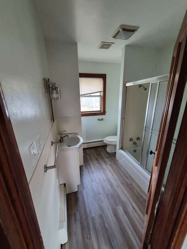 Building Photo - 62 S Gamble St