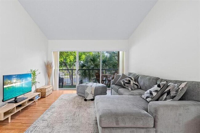 Building Photo - 8851 Wiles Rd