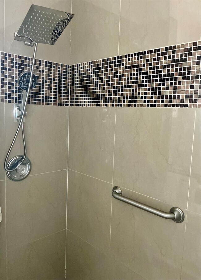 Building Photo - 2262 SW 87th Terrace