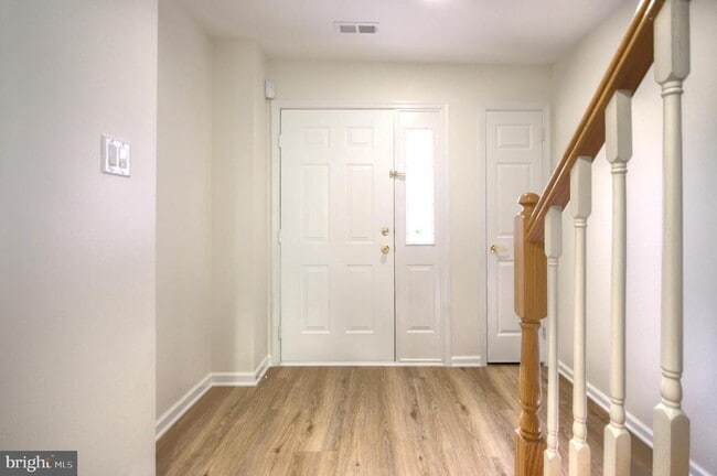 Building Photo - 18 Alexandra Ct