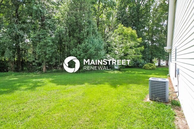 Building Photo - 3 Bedroom Pet-Friendly Home in Greensboro, NC with Main Street Renewal