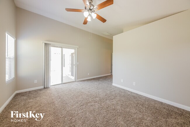 Building Photo - 4146 W Columbine Dr