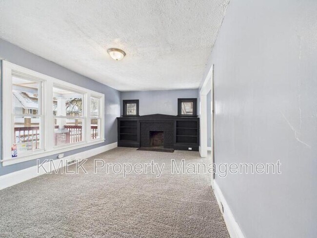 Building Photo - 594 Columbia Ave