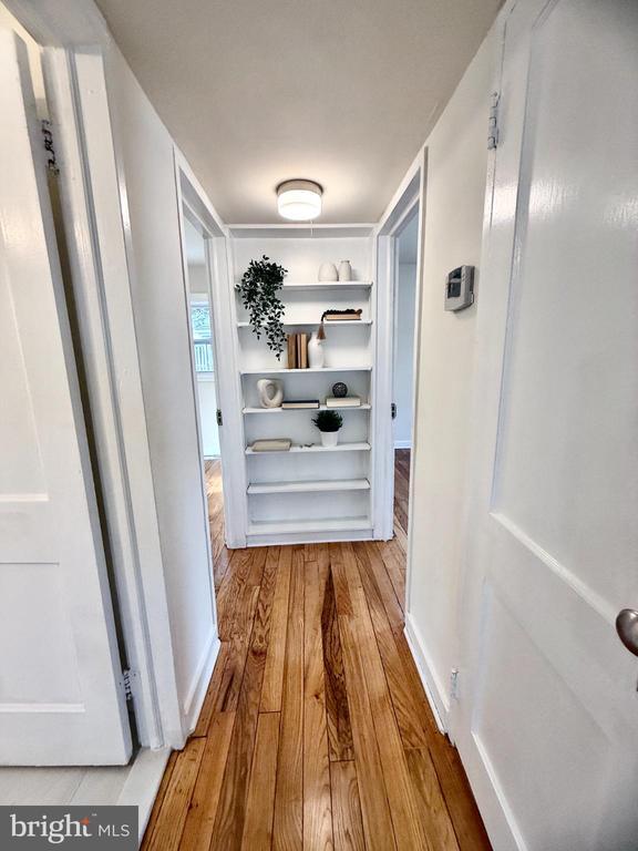 Building Photo - 2415 Fairhaven Ave