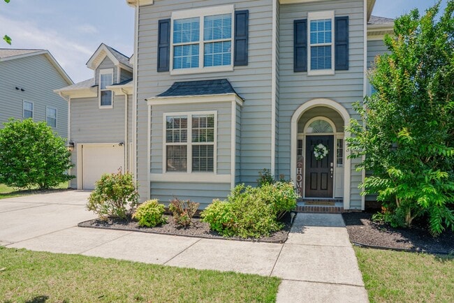 Building Photo - 4 Bedroom Home in the Village at Rolesville