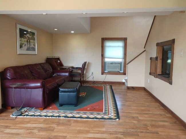 Building Photo - 208 Co Rd 46
