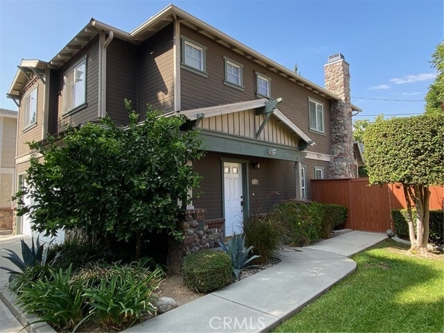Primary Photo - 214 Violet Ave