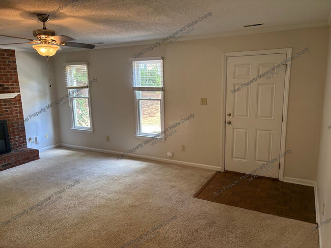 Building Photo - 5512 Hamstead Crossing