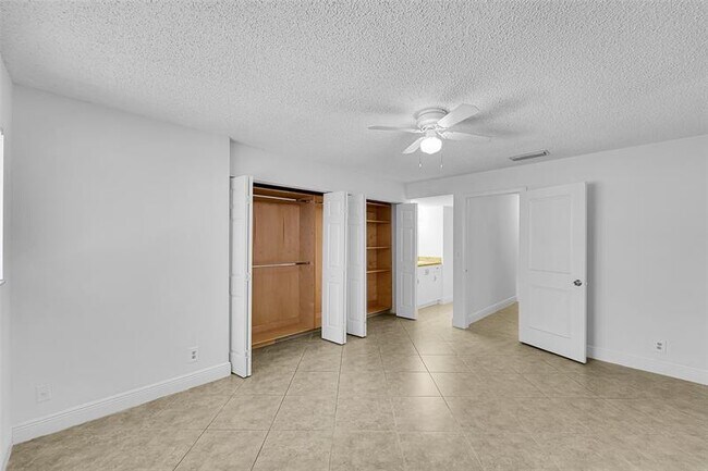 Building Photo - 2376 NW 36th Ave