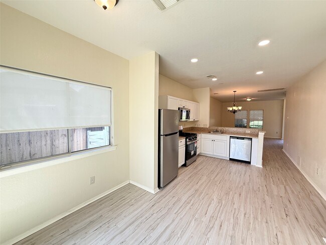 Building Photo - 1703 Nichole Woods Dr