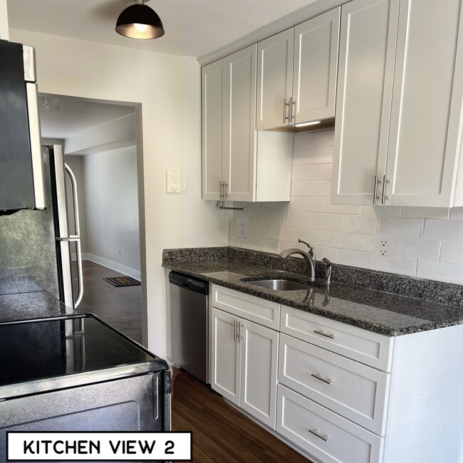 Kitchen - 1873 Meadow Dale Ct