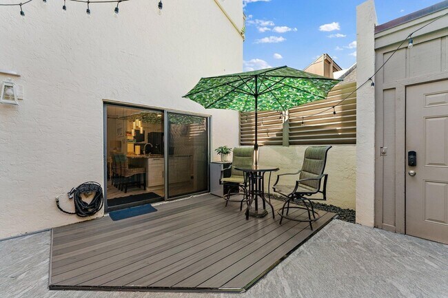 Building Photo - 1605 S US Hwy 1