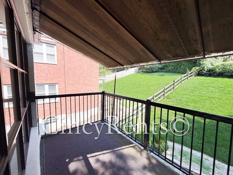 Building Photo - 3024 Kinmont St