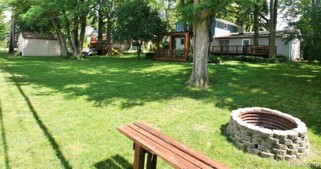 Building Photo - 2536 Alveston Dr