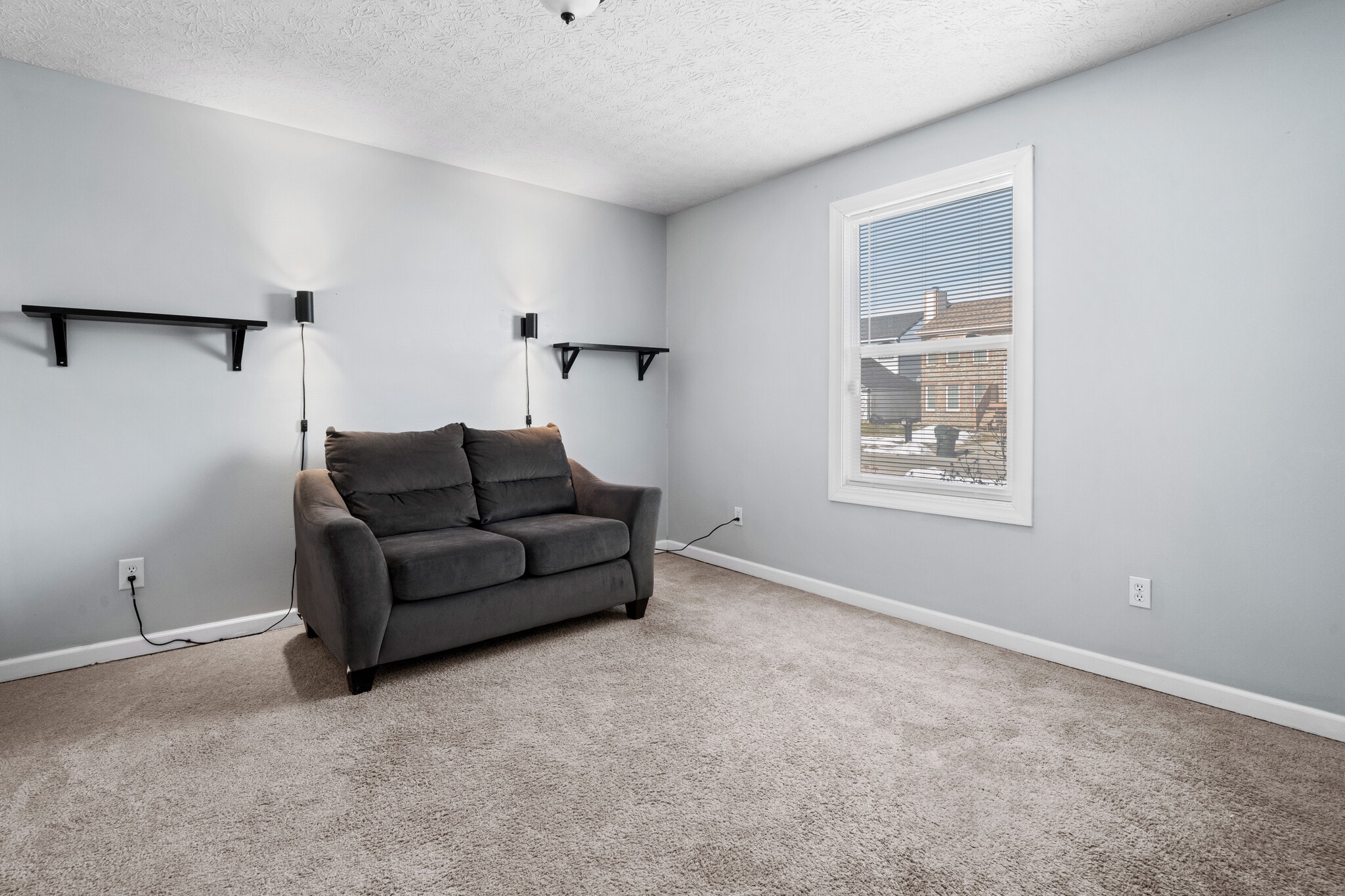 Building Photo - 6069 Northbend Dr