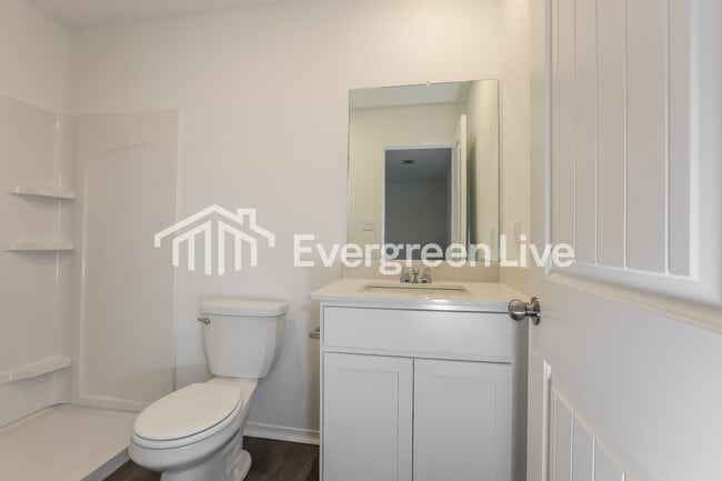 Building Photo - 1255 Tsar Rd