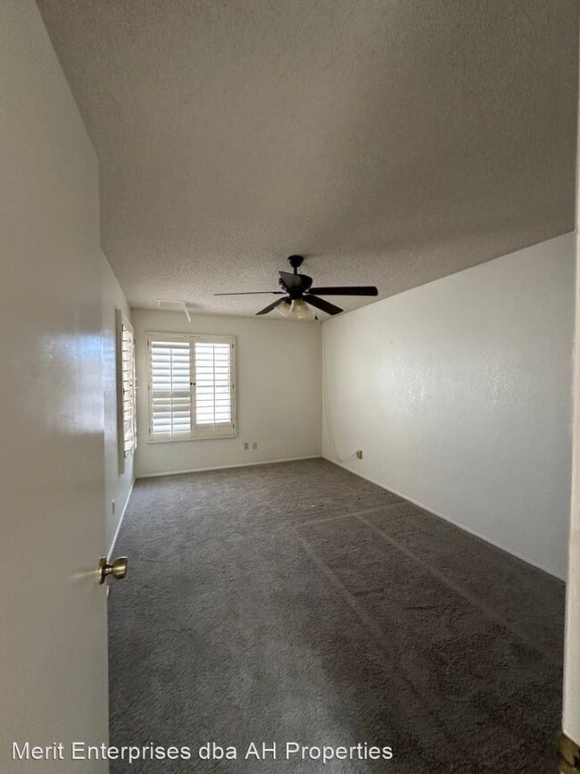 Building Photo - 3 br, 2 bath House - 7006 E JENSEN ST #2