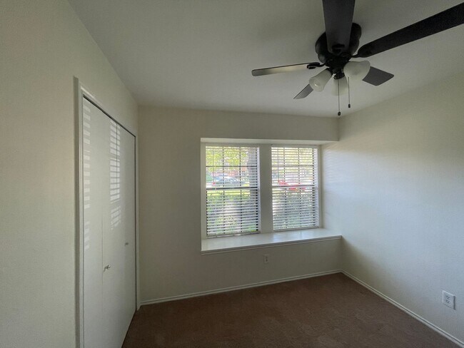 Building Photo - Lovely 4/2 home on a quiet street in the heart of Cedar Park!