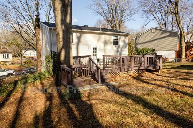 Building Photo - 5317 Macwood Dr