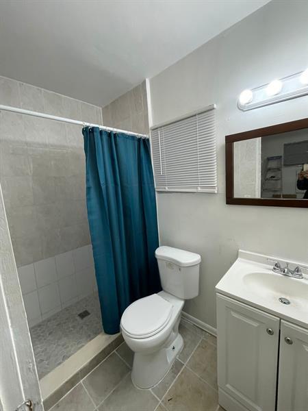 Building Photo - 1837 Sherman St