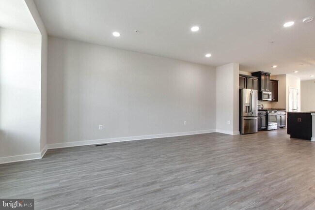 Building Photo - 149 Lyons Crk Dr