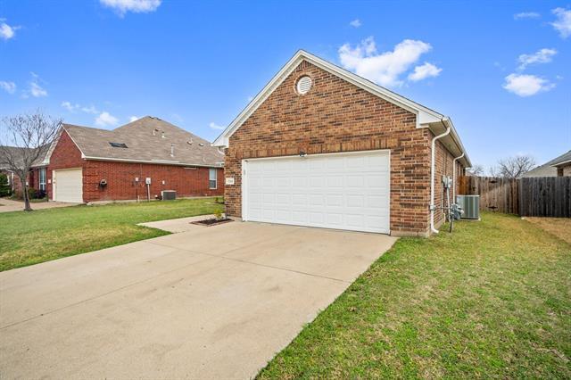 Building Photo - 705 Crownpoint Ln