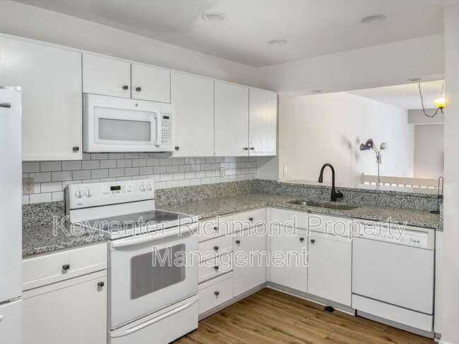 Building Photo - 10007 Bellona Ct